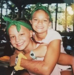 Meet your Posher, Ava